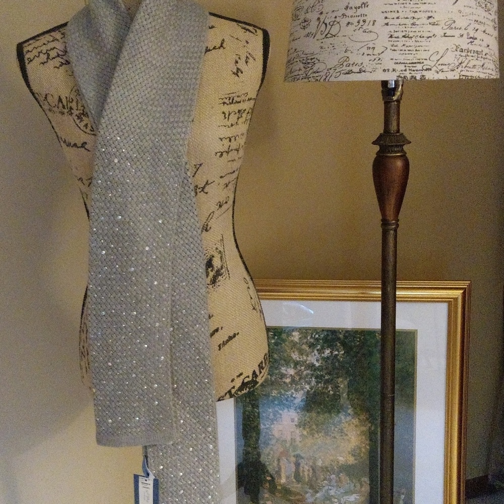 Vera Wang scarf